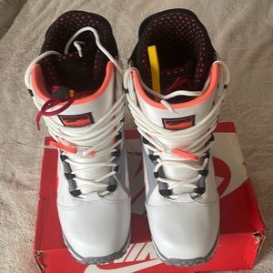 Nike Men’s Snowboarding Boots worn1x Size 9.5